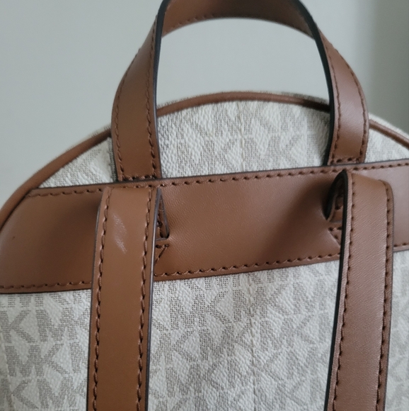 Michael Kors Kenly Medium Signature Backpack - Picture 11 of 11